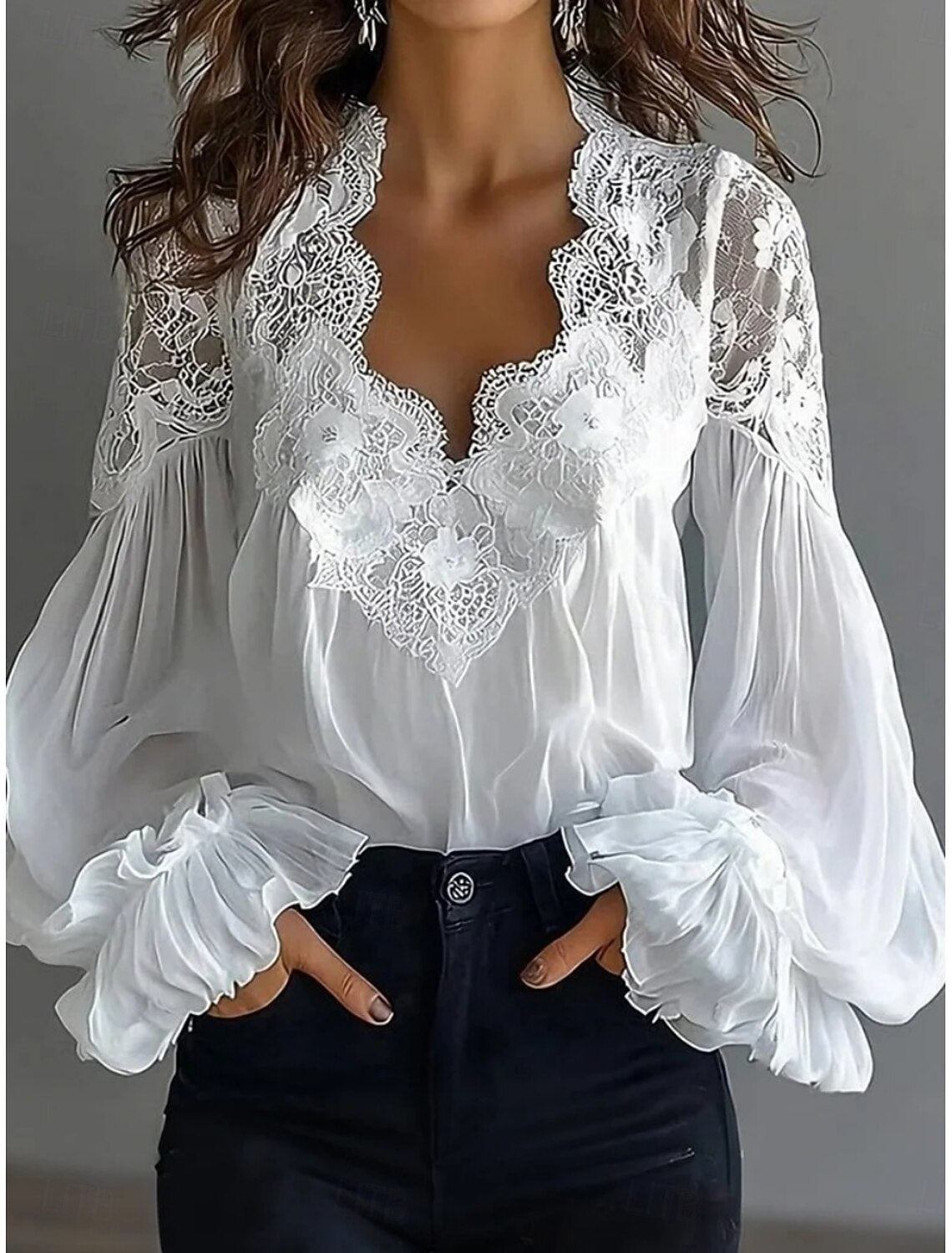 Blusa in Pizzo con Scollo a V Elegante
